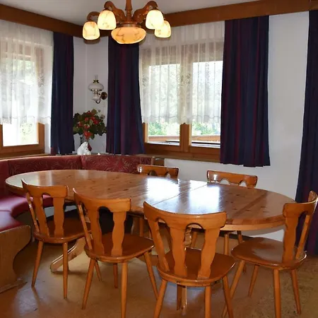 Holiday home Haus Lina *